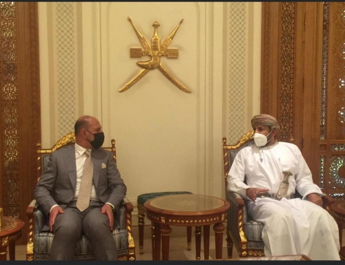 ​وزير الشباب يبحث مع الاتحاد العماني دعم استضافة خليجي 25 بالبصرة