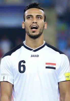 علي عدنان: المنتخب يعيش في مهزلة واللاعبون نائمون في مطار فيتنام