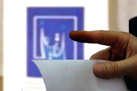 النائب الحكيم يطالب بتقليص عدد أعضاء البرلمان ومجالس المحافطات الى الثلث