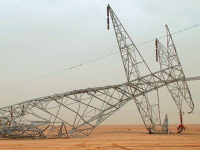 سقوط اكثر من 80 برج كهرباء بين الرمادي والفلوجة
