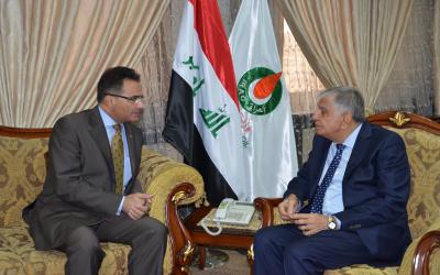وزير النفط والسفير المصري يبحثان التعاون الاستثماري بمجال الطاقة