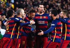برشلونة بانتظار "الهدية" لاستعادة القمة