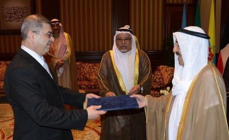 السفير العراقي في الكويت يقدم اوراق اعتماده لامير الدولة