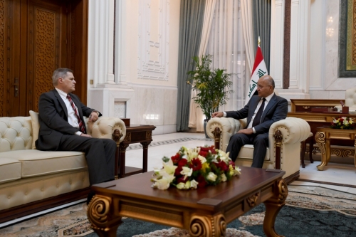 صالح وتولر يؤكدان أهمية احترام السيادة ورفض التدخلات والاعتداءات الخارجية