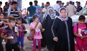 توزيع 75 مشروعاً مدراً للدخل للنازحات في كربلاء